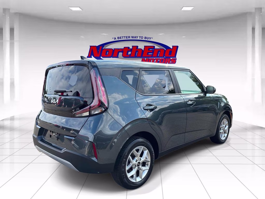 2025 Gray Kia Soul LX FWD Hatchback