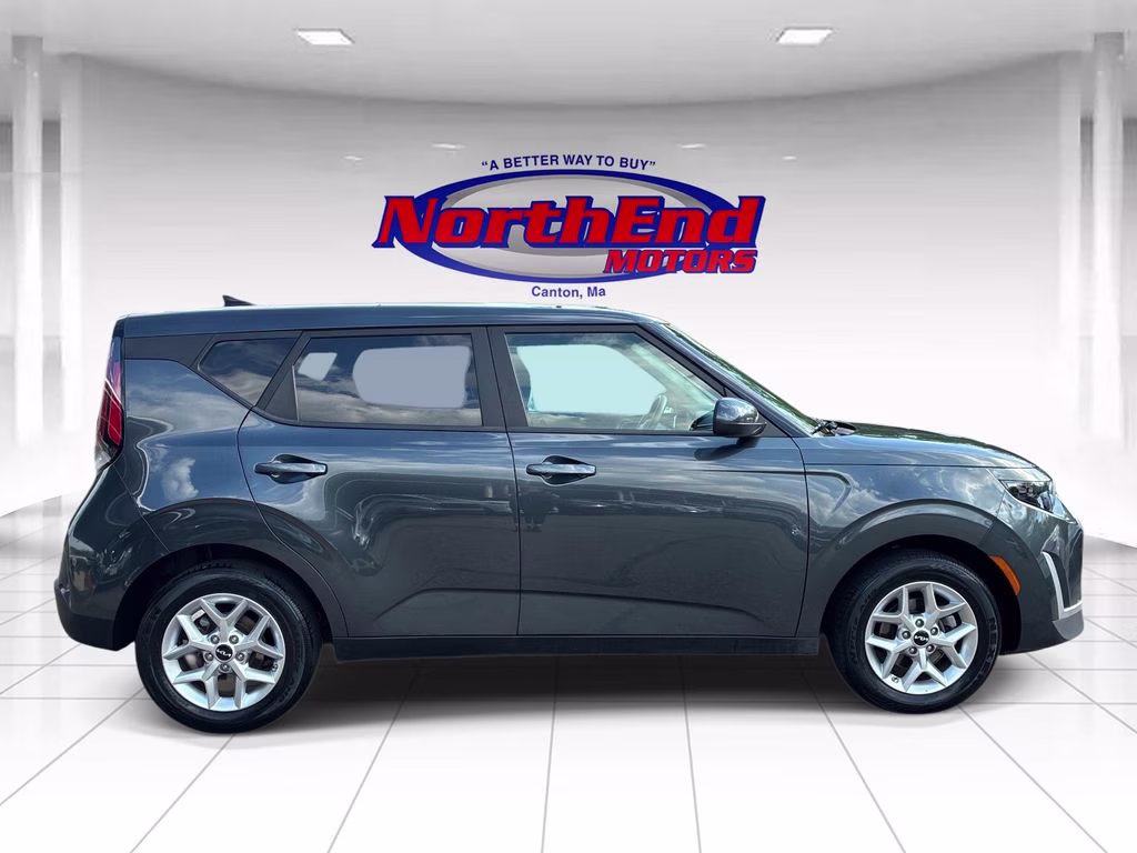 2025 Gray Kia Soul LX FWD Hatchback