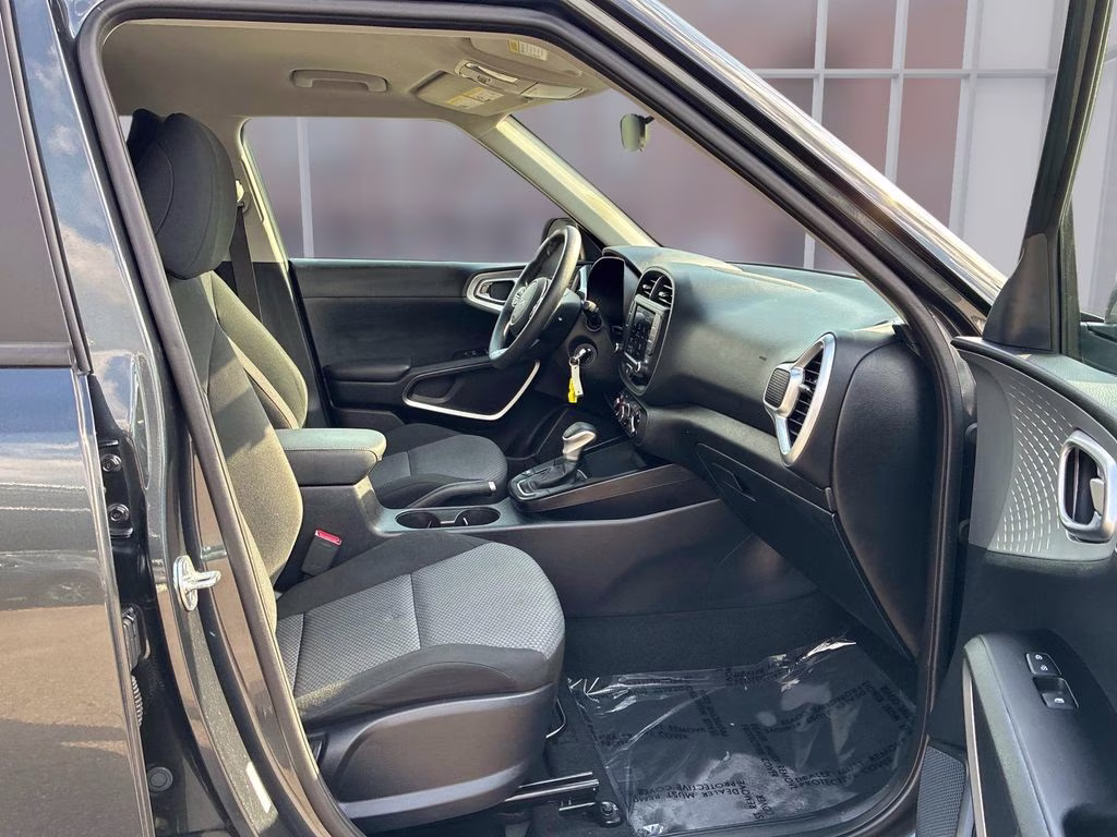 2025 Gray Kia Soul LX FWD Hatchback