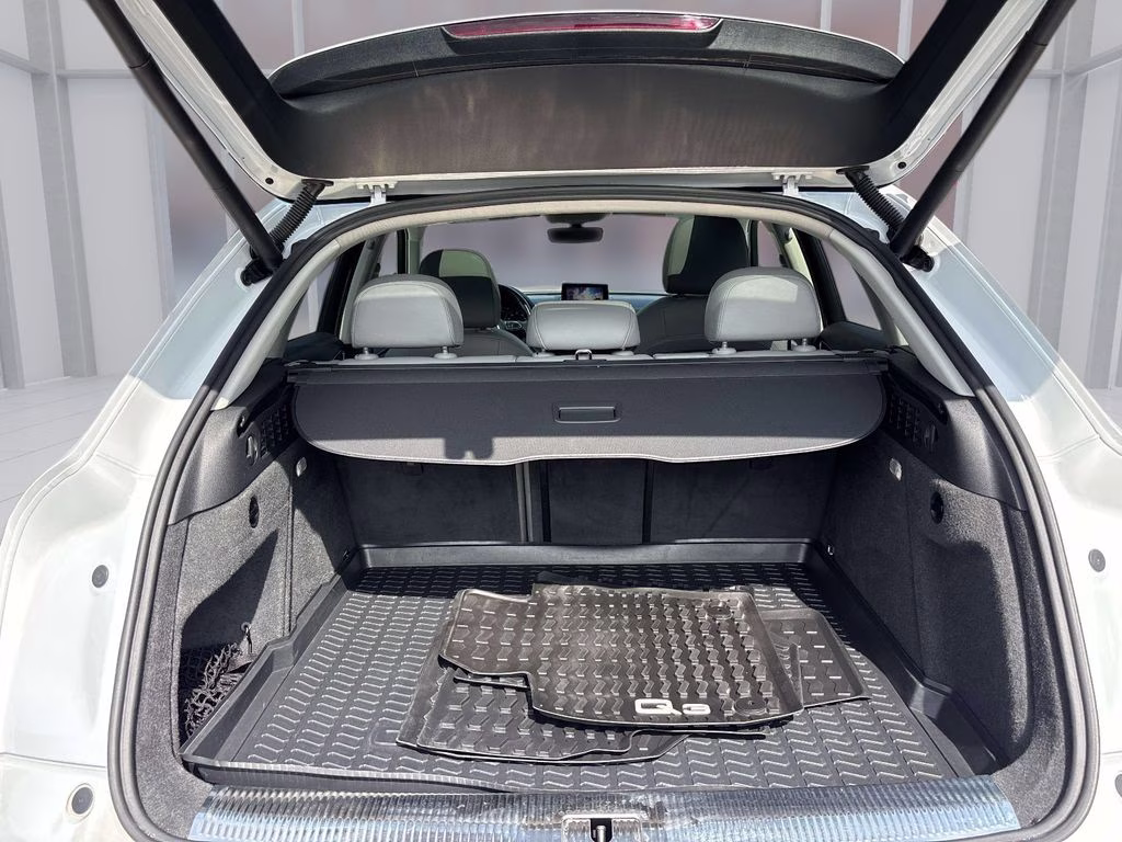 2018 Glacier White Audi Q3 2.0T Premium Plus AWD SUV