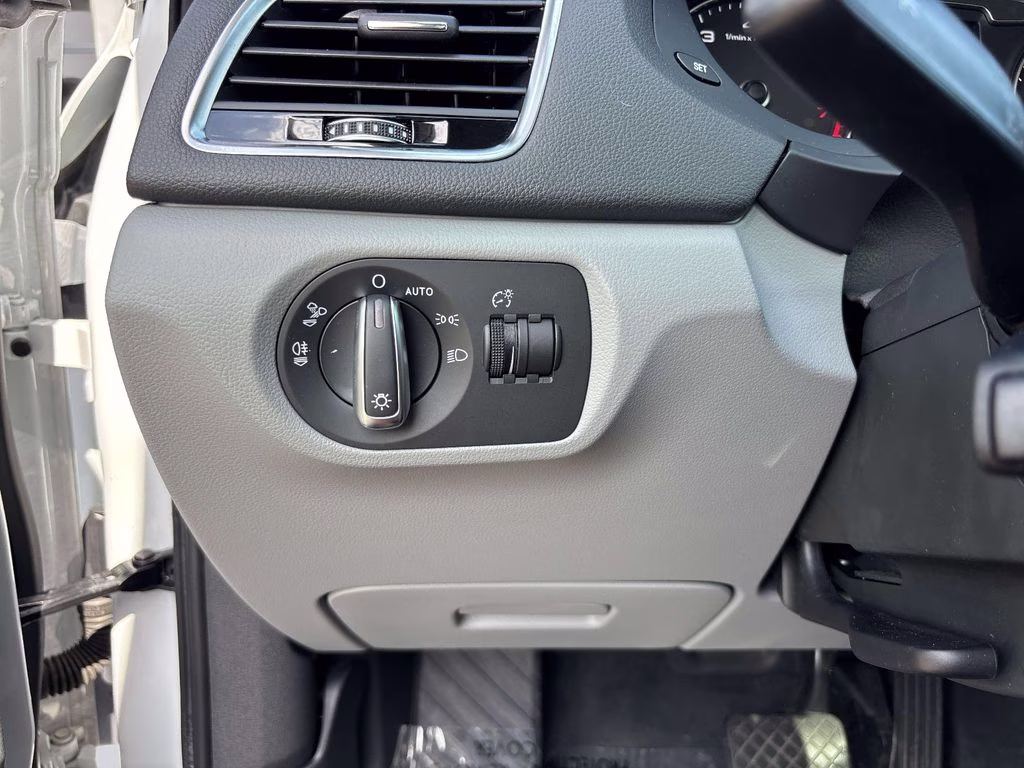 2018 Glacier White Audi Q3 2.0T Premium Plus AWD SUV