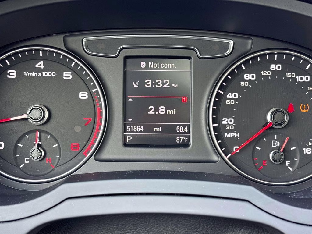 2018 Glacier White Audi Q3 2.0T Premium Plus AWD SUV
