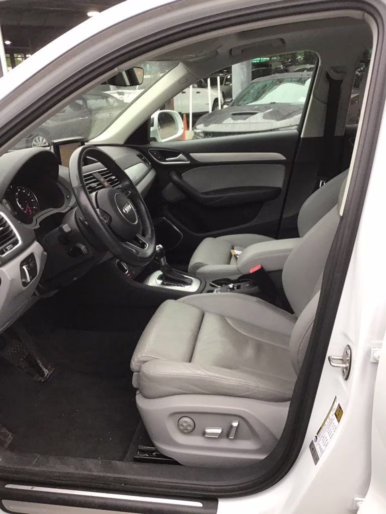 2018 Glacier White Audi Q3 2.0T Premium Plus AWD SUV