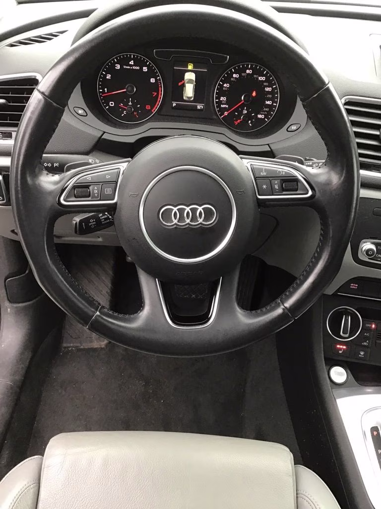 2018 Glacier White Audi Q3 2.0T Premium Plus AWD SUV