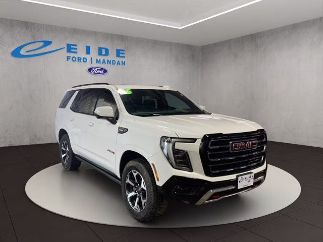 2025 White GMC Yukon AT4 4X4 SUV