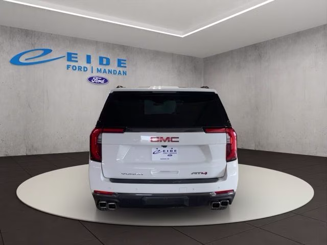 2025 White GMC Yukon AT4 4X4 SUV