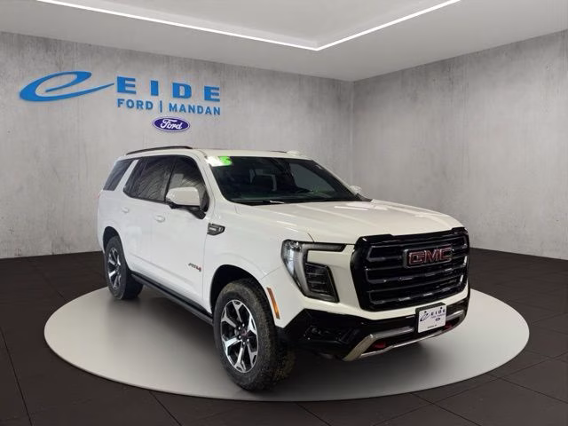 2025 White GMC Yukon AT4 4X4 SUV
