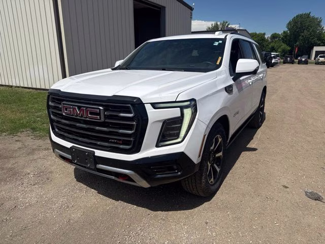 2025 White GMC Yukon AT4 4X4 SUV