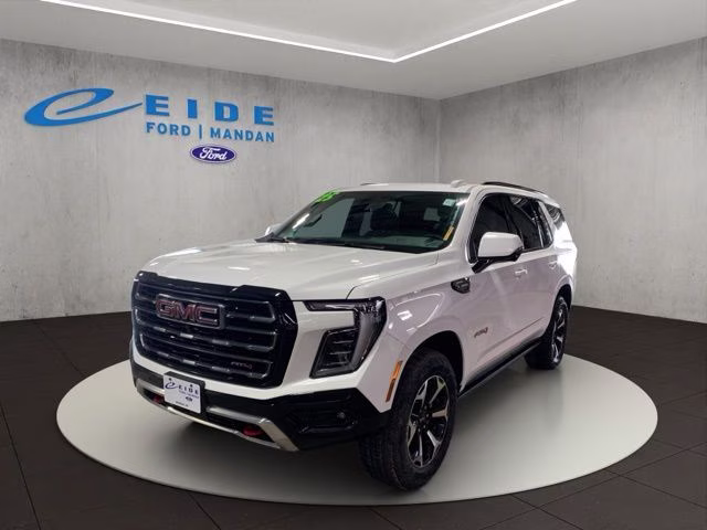 2025 White GMC Yukon AT4 4X4 SUV