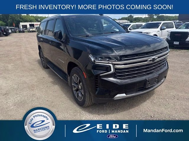 2022 Black Chevrolet Suburban LT 4X4 SUV