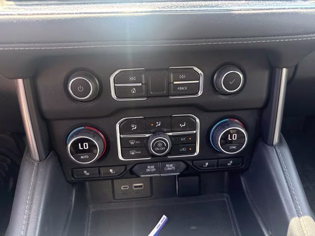 2022 Black Chevrolet Suburban LT 4X4 SUV
