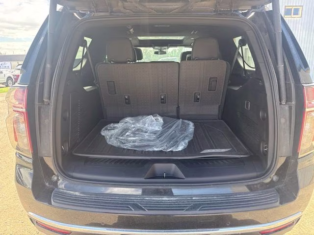 2022 Black Chevrolet Suburban LT 4X4 SUV