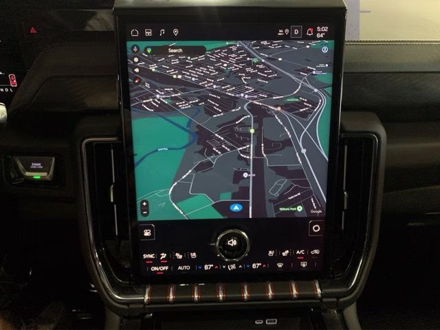 2025 White GMC Yukon AT4 4X4 SUV