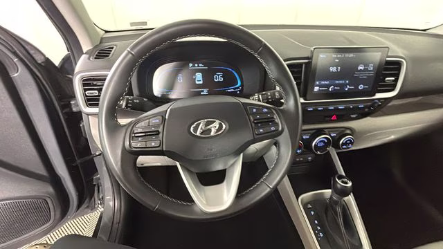 2025 Ecotronic Gray Hyundai Venue SEL FWD SUV