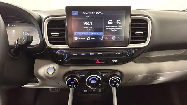 2025 Ecotronic Gray Hyundai Venue SEL FWD SUV