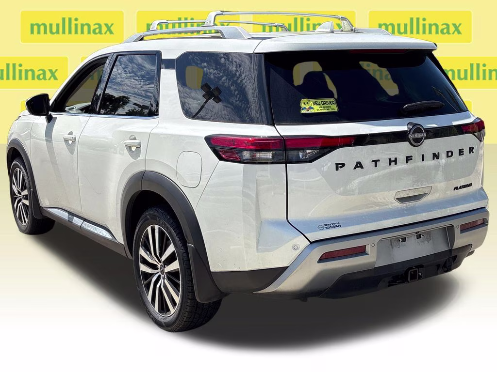 2024 Pearl White Tricoat Nissan Pathfinder Platinum FWD SUV