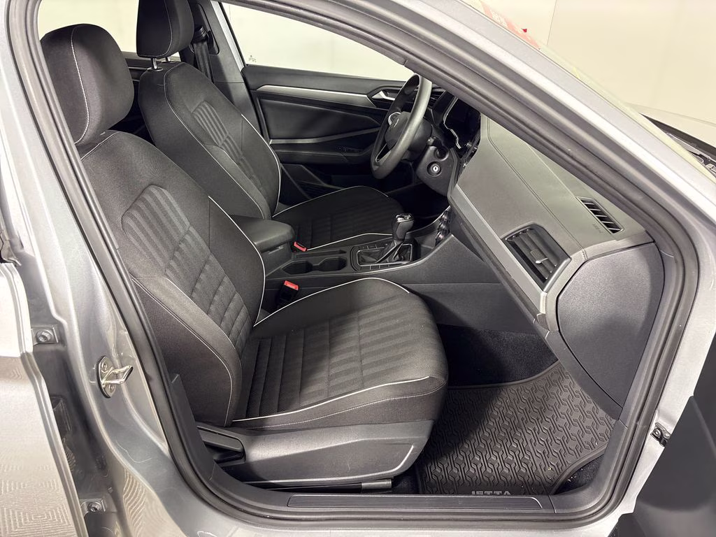 2022 Pyrite Silver Metallic Volkswagen Jetta 1.5T Sport FWD Sedan