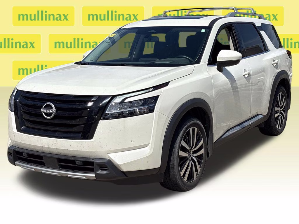 2024 Pearl White Tricoat Nissan Pathfinder Platinum FWD SUV