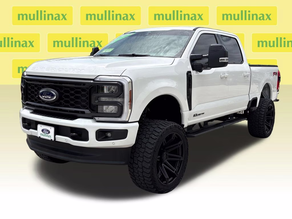 2024 Star White Metallic Tri-Coat Ford Super Duty F-350 SRW Lariat 4X4 Truck