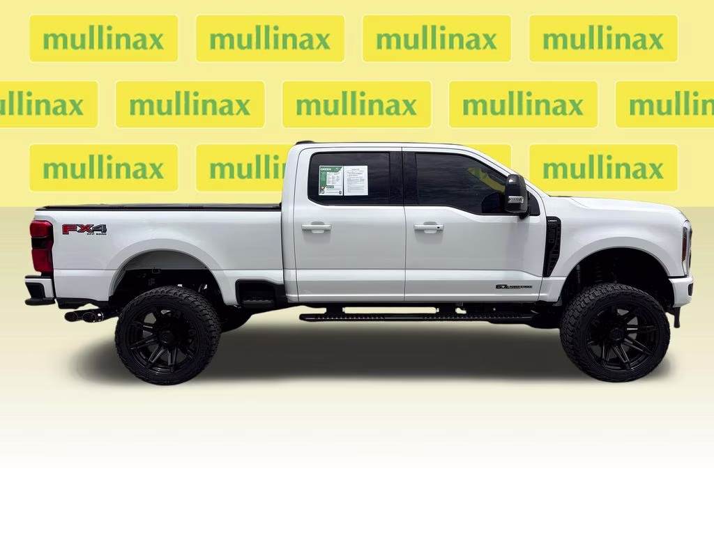 2024 Star White Metallic Tri-Coat Ford Super Duty F-350 SRW Lariat 4X4 Truck