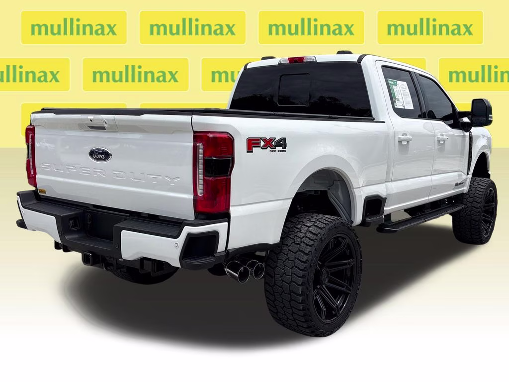 2024 Star White Metallic Tri-Coat Ford Super Duty F-350 SRW Lariat 4X4 Truck
