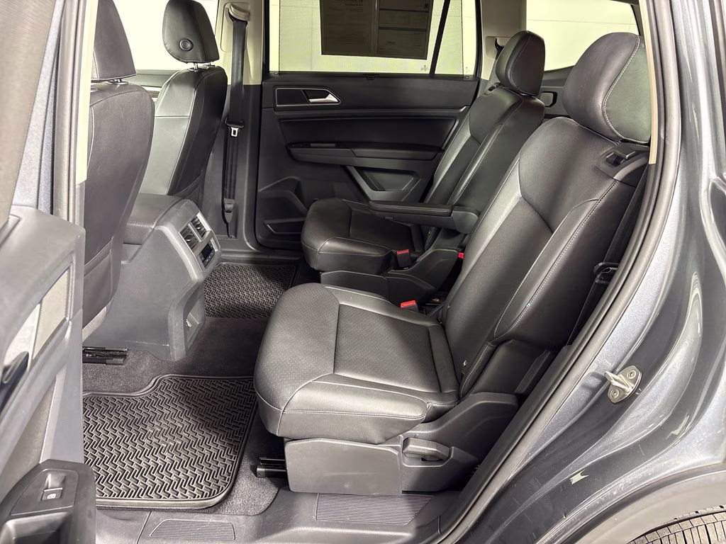 2019 Platinum Gray Metallic Volkswagen Atlas 3.6L V6 SE AWD SUV