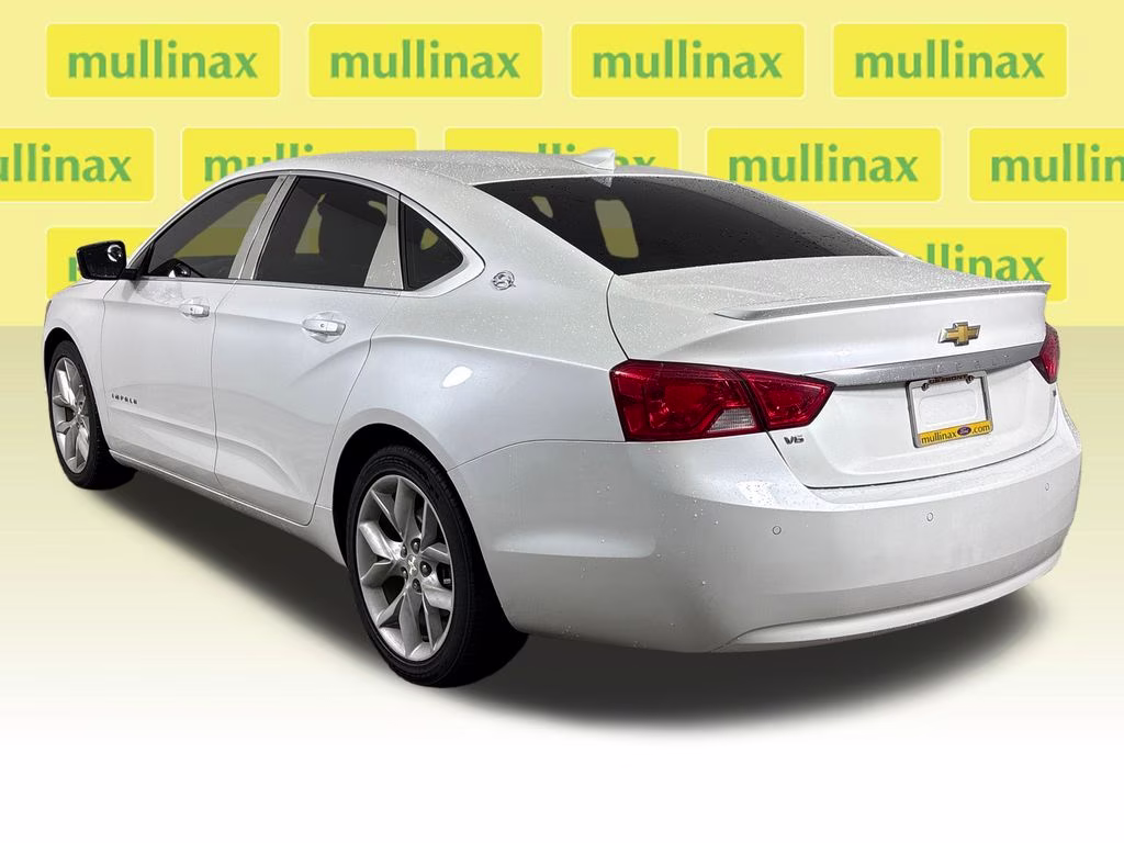 2017 Iridescent Pearl Tricoat Chevrolet Impala LT FWD Sedan