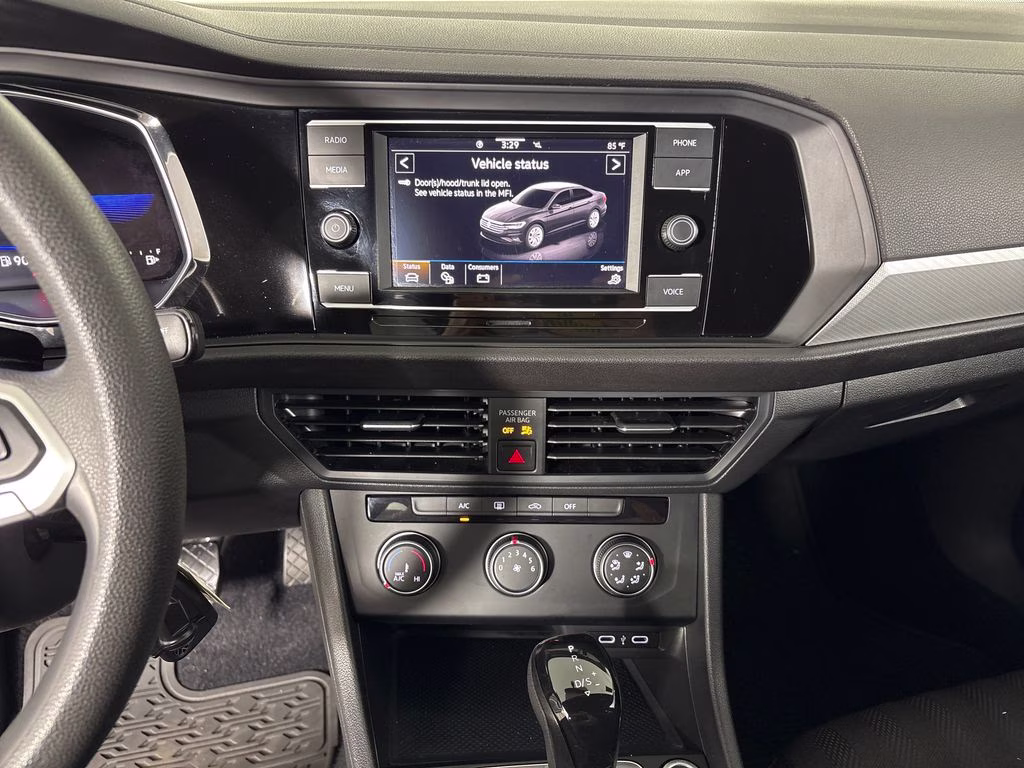 2022 Pyrite Silver Metallic Volkswagen Jetta 1.5T Sport FWD Sedan