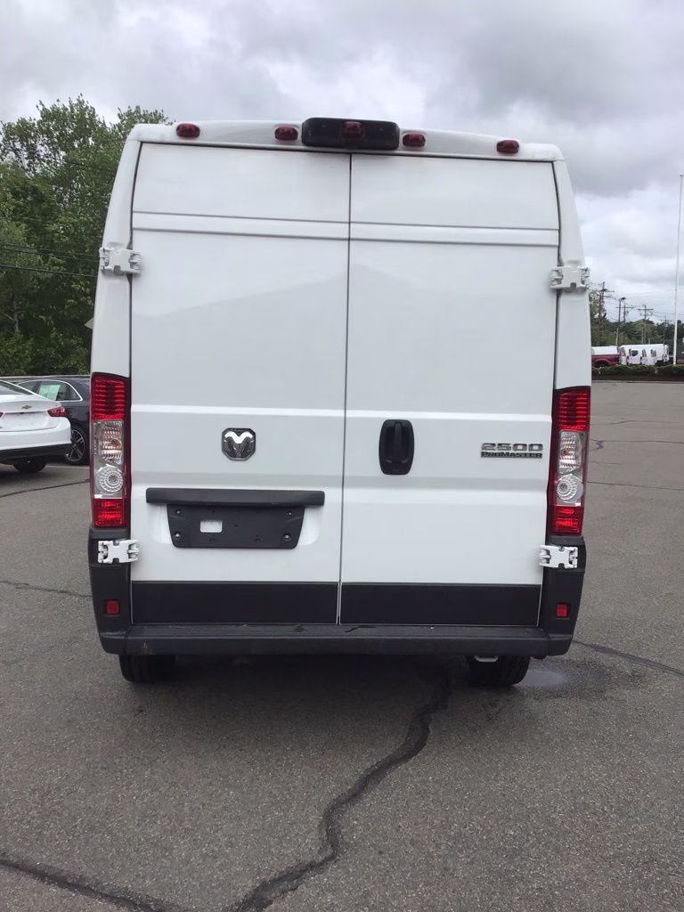 2026 Bright White Clearcoat Ram ProMaster 2500 High Roof FWD Van