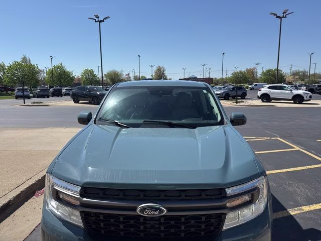 2023 Ford Maverick FWD Truck