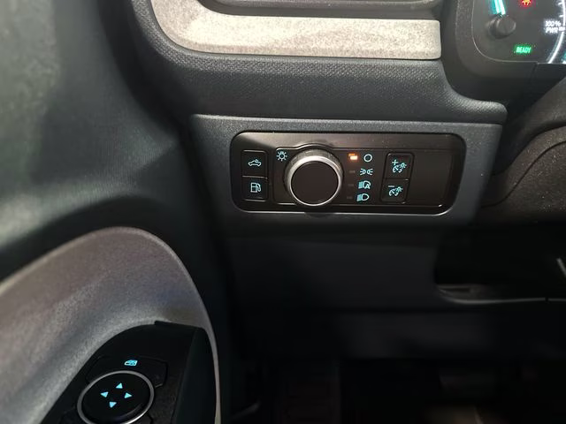 2023 Area 51 Ford Maverick XLT FWD Truck