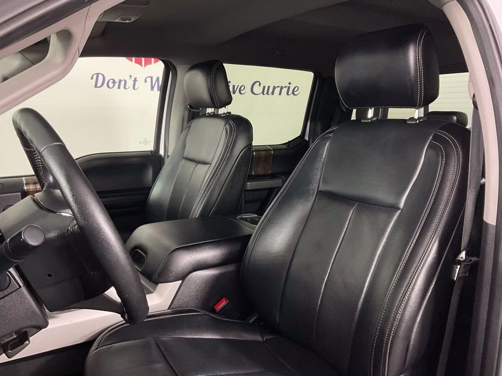 2020 Oxford White Ford F-150 Lariat 4X4 Truck