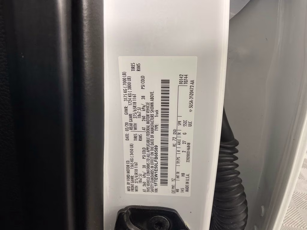 2020 Oxford White Ford F-150 Lariat 4X4 Truck