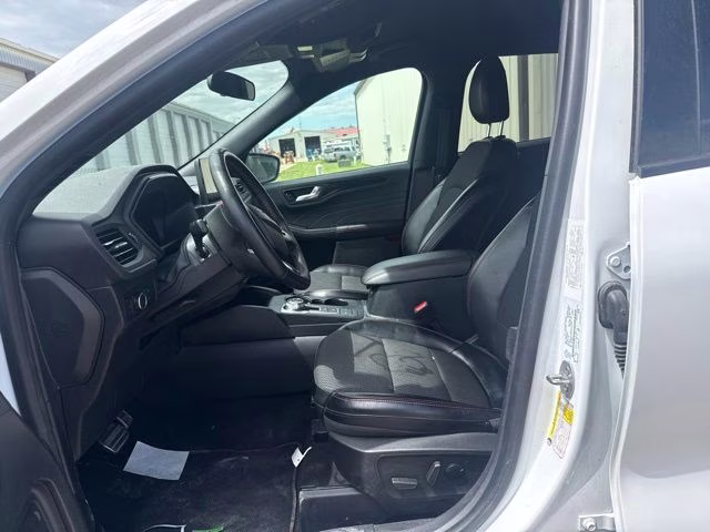 2023 White Ford Escape ST-Line AWD SUV
