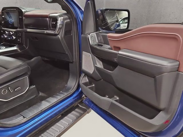 2023 Atlas Blue Metallic Ford F-150 Lariat 4X4 Truck