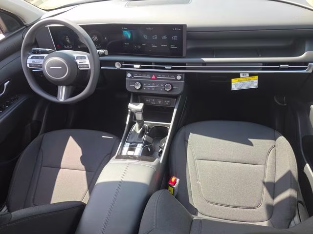 2026 White Pearl Hyundai Tucson SE AWD SUV