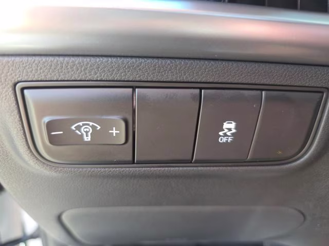 2026 White Pearl Hyundai Tucson SE AWD SUV