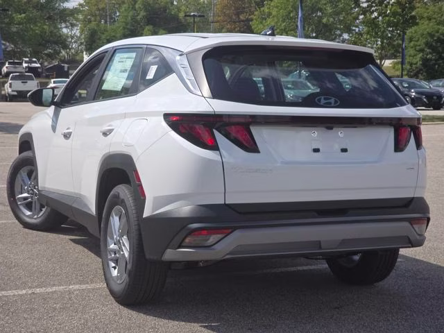 2026 White Pearl Hyundai Tucson SE AWD SUV