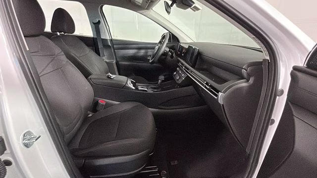 2026 White Pearl Hyundai Tucson SE AWD SUV