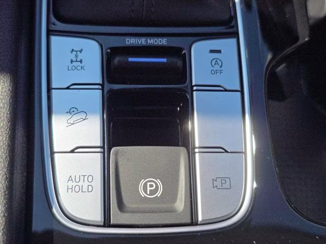 2026 White Pearl Hyundai Tucson SE AWD SUV