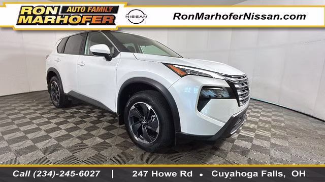 2026 Everest White Pearl Tricoat Nissan Rogue SV AWD SUV