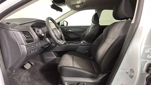 2026 Everest White Pearl Tricoat Nissan Rogue SV AWD SUV