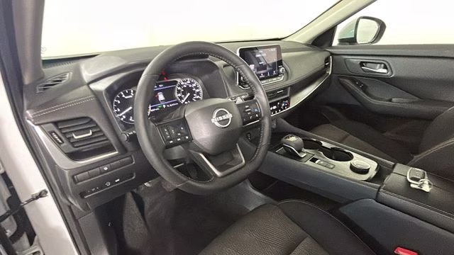 2026 Everest White Pearl Tricoat Nissan Rogue SV AWD SUV
