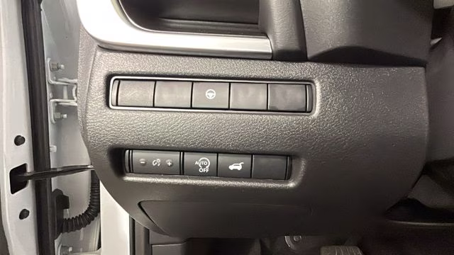 2026 Everest White Pearl Tricoat Nissan Rogue SV AWD SUV