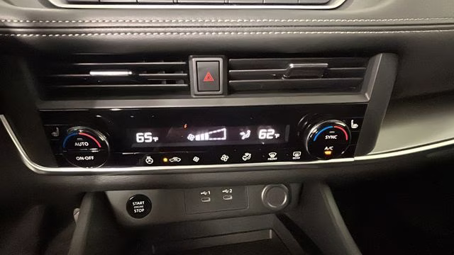 2026 Everest White Pearl Tricoat Nissan Rogue SV AWD SUV
