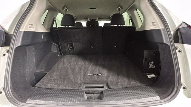 2026 Everest White Pearl Tricoat Nissan Rogue SV AWD SUV