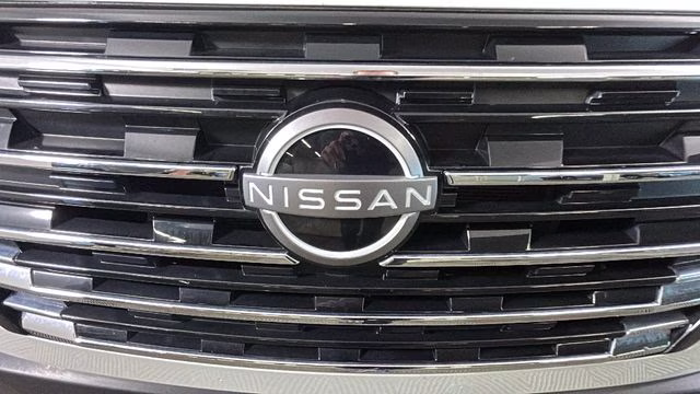 2026 Everest White Pearl Tricoat Nissan Rogue SV AWD SUV