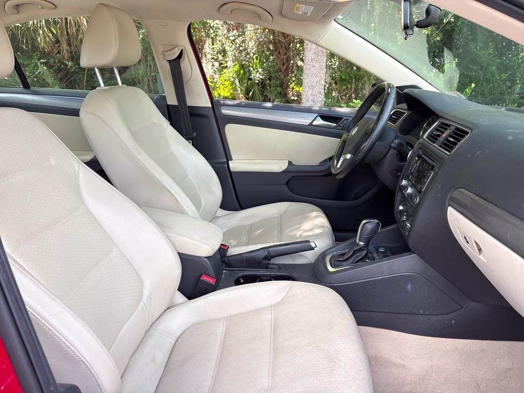 2013 Tornado Red Volkswagen Jetta TDI FWD Sedan