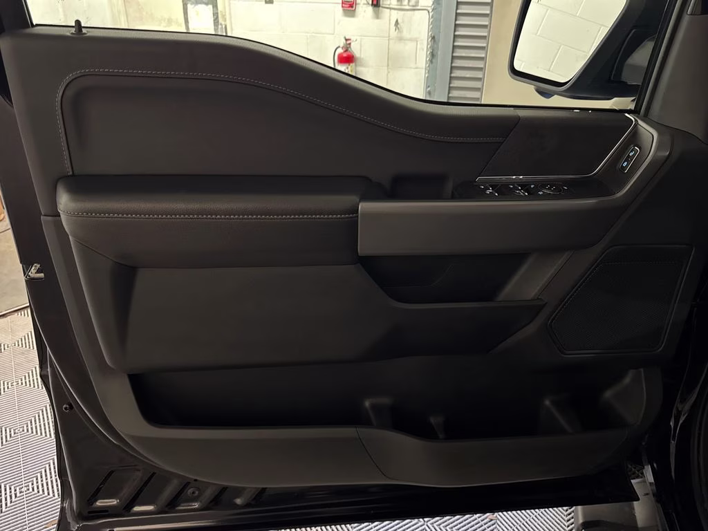 2025 Blue Metallic Ford F-150 XLT 4X4 Truck