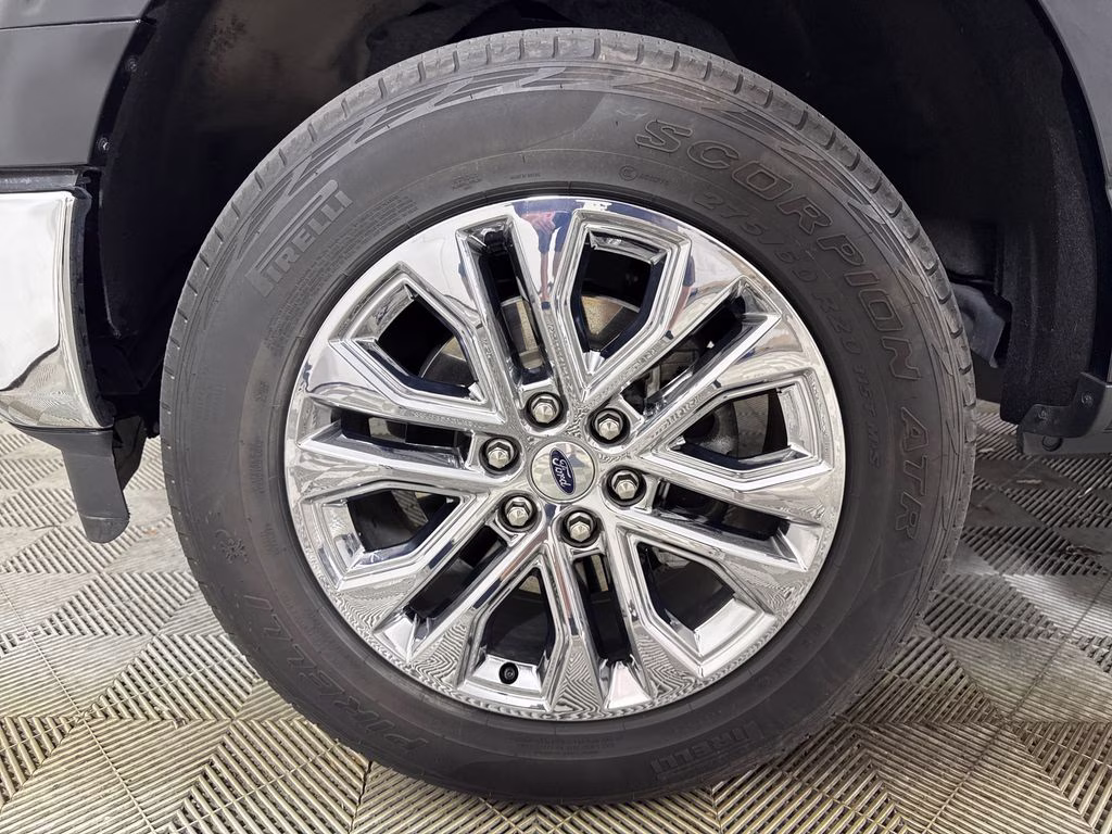 2024 Black Metallic Ford F-150 XLT 4X4 Truck